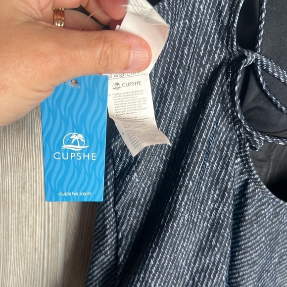 Cup She One Piece Swimsuit Size Xl NWT - Picture 4 of 5